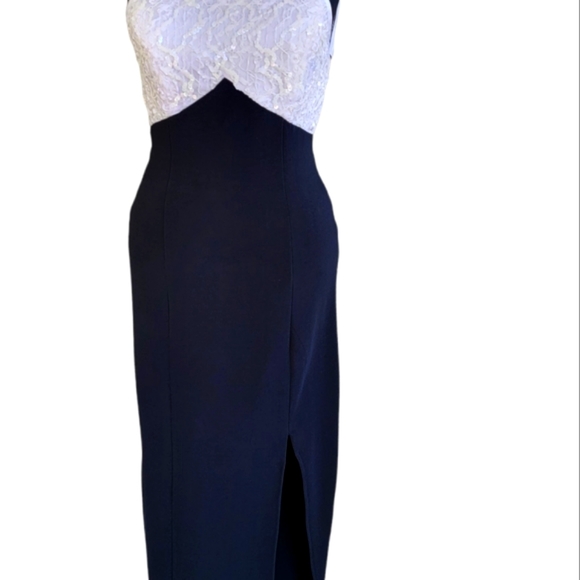 Bari-Jay Black and White Full Length Gown w/Front Slit..Sz. S - Picture 3 of 13